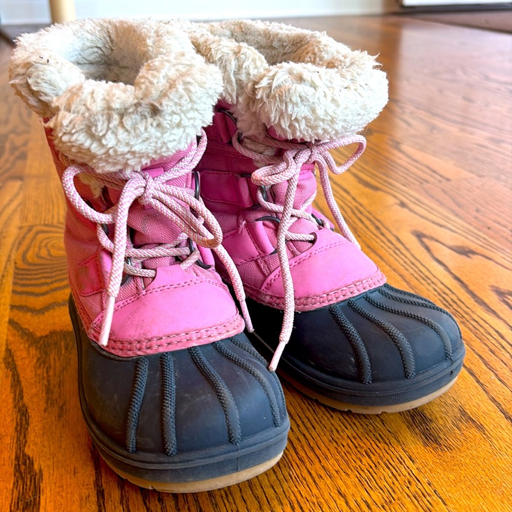 Car and Jack Winter Boots